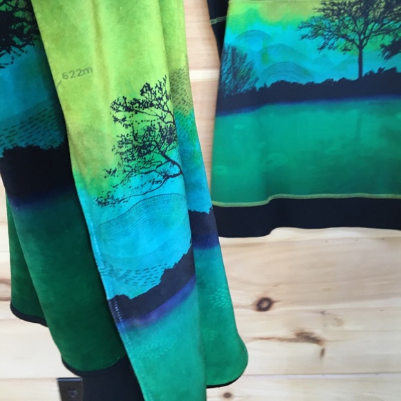 Anatopik dress and scarf set - Picture 10 of 15